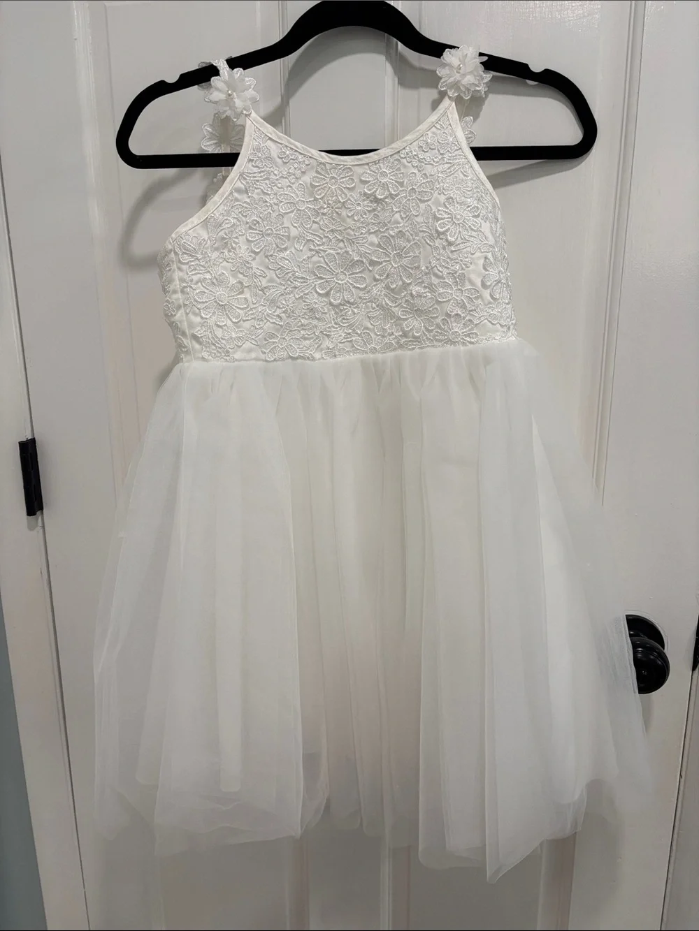 N/A off white